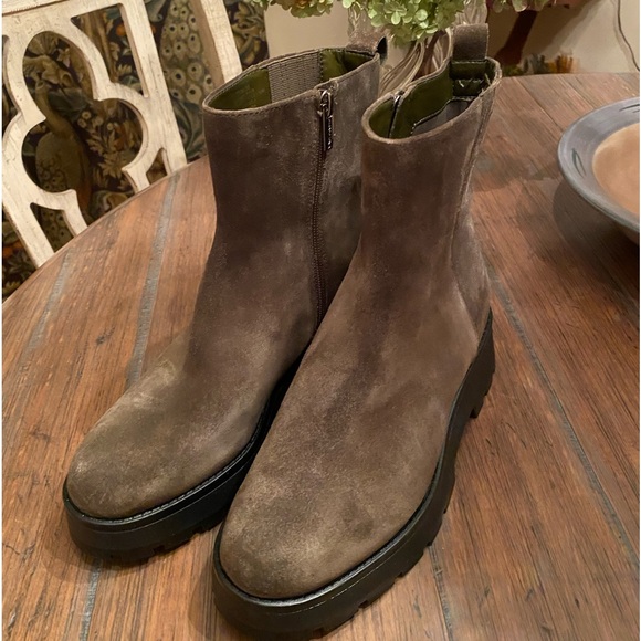 Vince Camuto Green Suede Leather Boots Size 7.5 Zipper Closure NWT - Picture 2 of 8